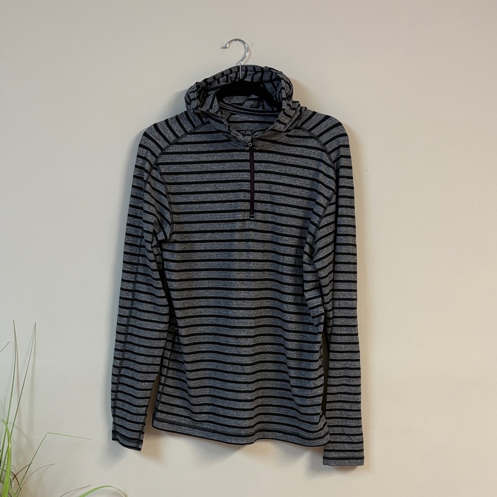 lululemon athletica men’s black/grey Stripes Surge Warm 1/2 Zip Hoodie pullover